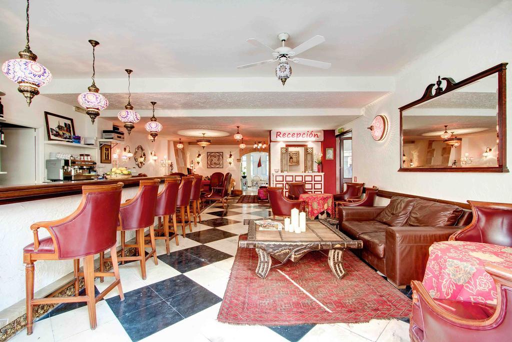 Hostal Paris Port de Pollença Eksteriør billede